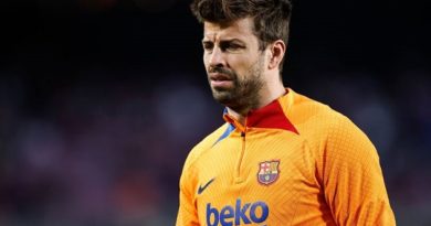 pique-bi-duoi-khoi-barca-sports-vui