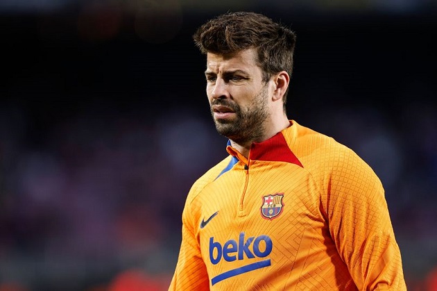 pique-bi-duoi-khoi-barca-sports-vui