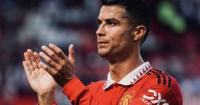 Ronaldo muốn tính sổ với truyền thông