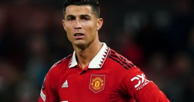 Cristiano Ronaldo: ‘Man Utd phản bội tôi’