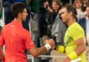 Rafael Nadal chúc mừng Novak Djokovic