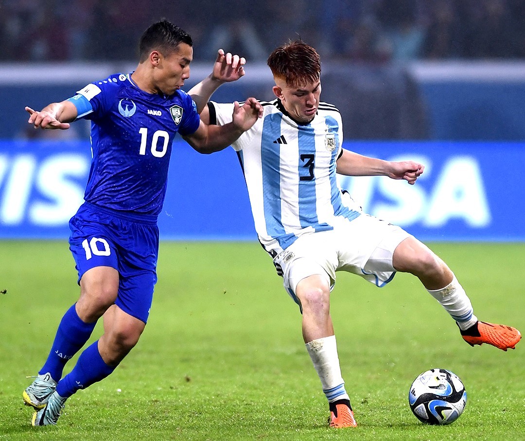 Nhà vô địch châu Á suýt tạo địa chấn trước Argentina ở World Cup