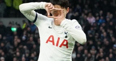 Son Heung-min lập công giúp Tottenham vào top 4