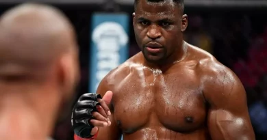 Francis Ngannou chuẩn bị lên sàn với Anthony Joshua vào tháng 3?