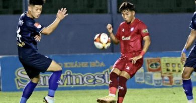 Hòa không bàn thắng, HAGL tiếp tục cuối bảng V-League