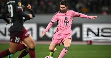 Messi tái xuất, vẫn không gánh nổi Inter Miami thoát thua Vissel Kobe