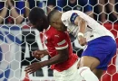 Mbappe tập trở lại sau khi bị vỡ mũi