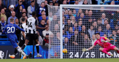 Chelsea đánh bại Newcastle, Tottenham tiếp tục thất thường