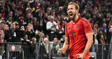 Harry Kane lập hat-trick, giúp Bayern Munich giành chiến thắng 4-0 trước Stuttgart tại vòng 7 Bungdesliga.