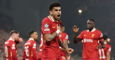 Vùi dập Leverkusen, Liverpool xuất sắc giành ngôi đầu Champions League