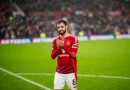 Bruno Fernandes cứu hành khách ngất trên máy bay