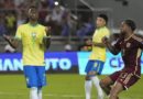 Vinicius đá hỏng phạt đền, Brazil rơi chiến thắng trước Venezuela