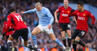 Derby Manchester: Khó khăn vây chặt hai gã khổng lồ